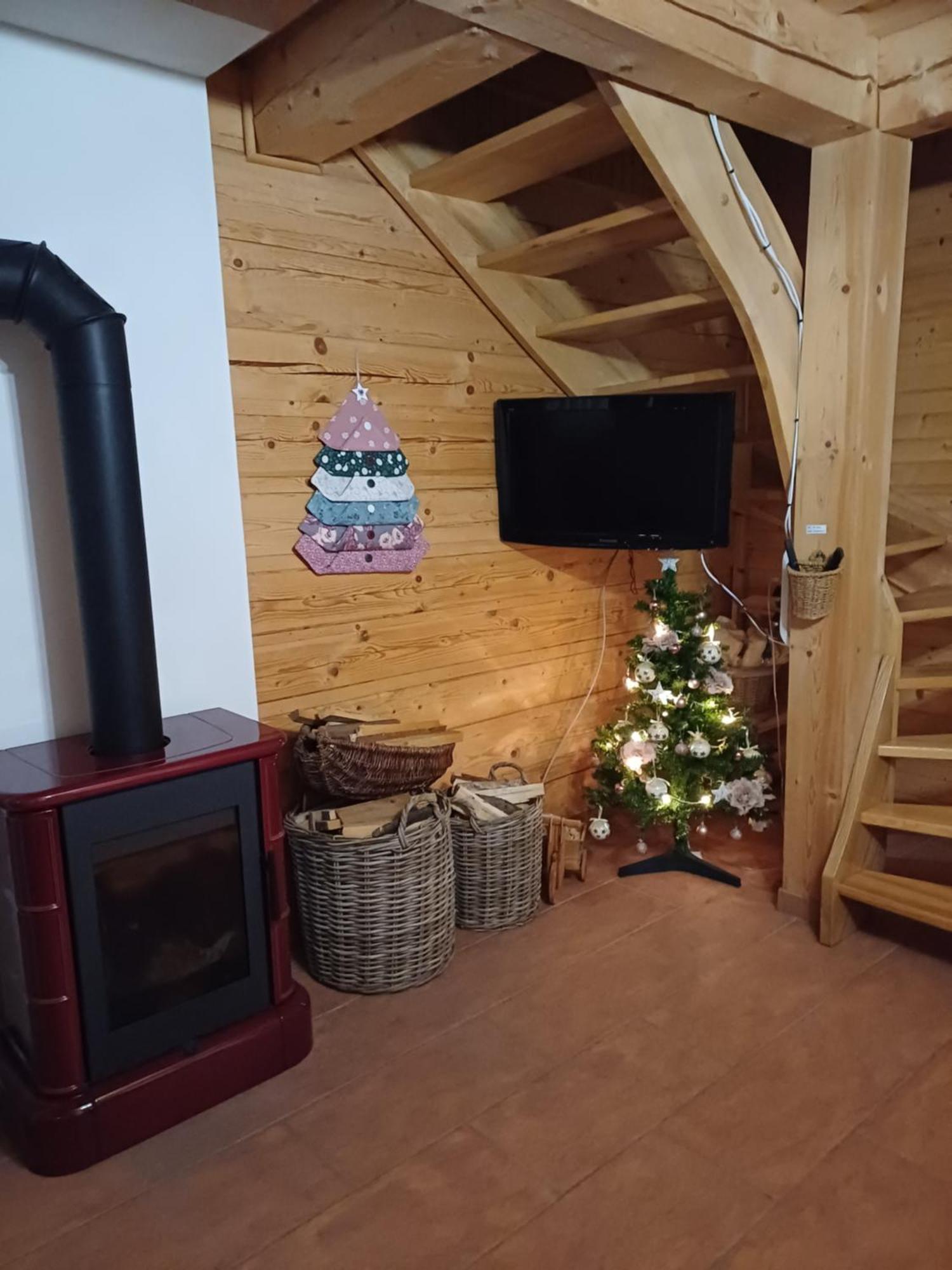 Drevenica Zapadne Tatry S Kupacou Kadou A Krbom Apartment Ziar Bagian luar foto