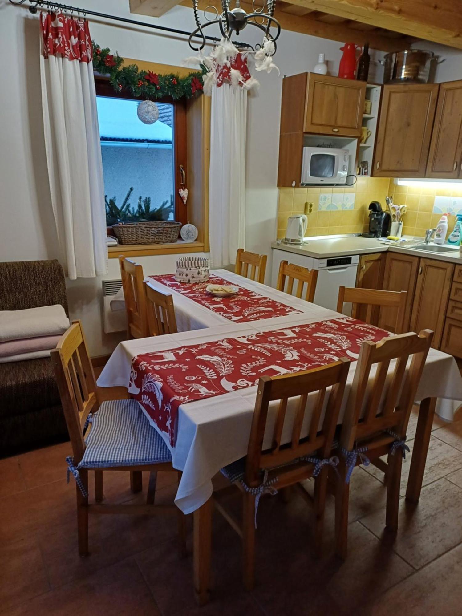 Drevenica Zapadne Tatry S Kupacou Kadou A Krbom Apartment Ziar Bagian luar foto